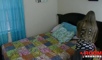 Pretty girls love to practice foot fetish in the morning