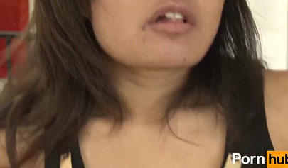 Annie Cruz & Kimberly Chi love oral sex and strap-on