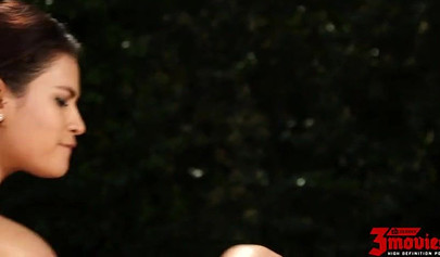 Outdoor fingering with Courtney Taylor and Vanessa Veracruz