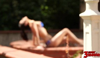 Outdoor fingering with Courtney Taylor and Vanessa Veracruz