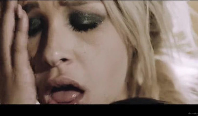 College teens enjoying nice threesome in the locker room