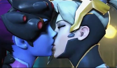 Mercy and Widowmaker are kissing - video game Overwatch
