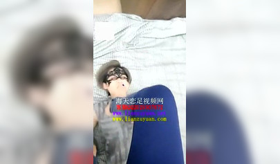 Chinese girl makes her masked slave lick her toes in homemade video